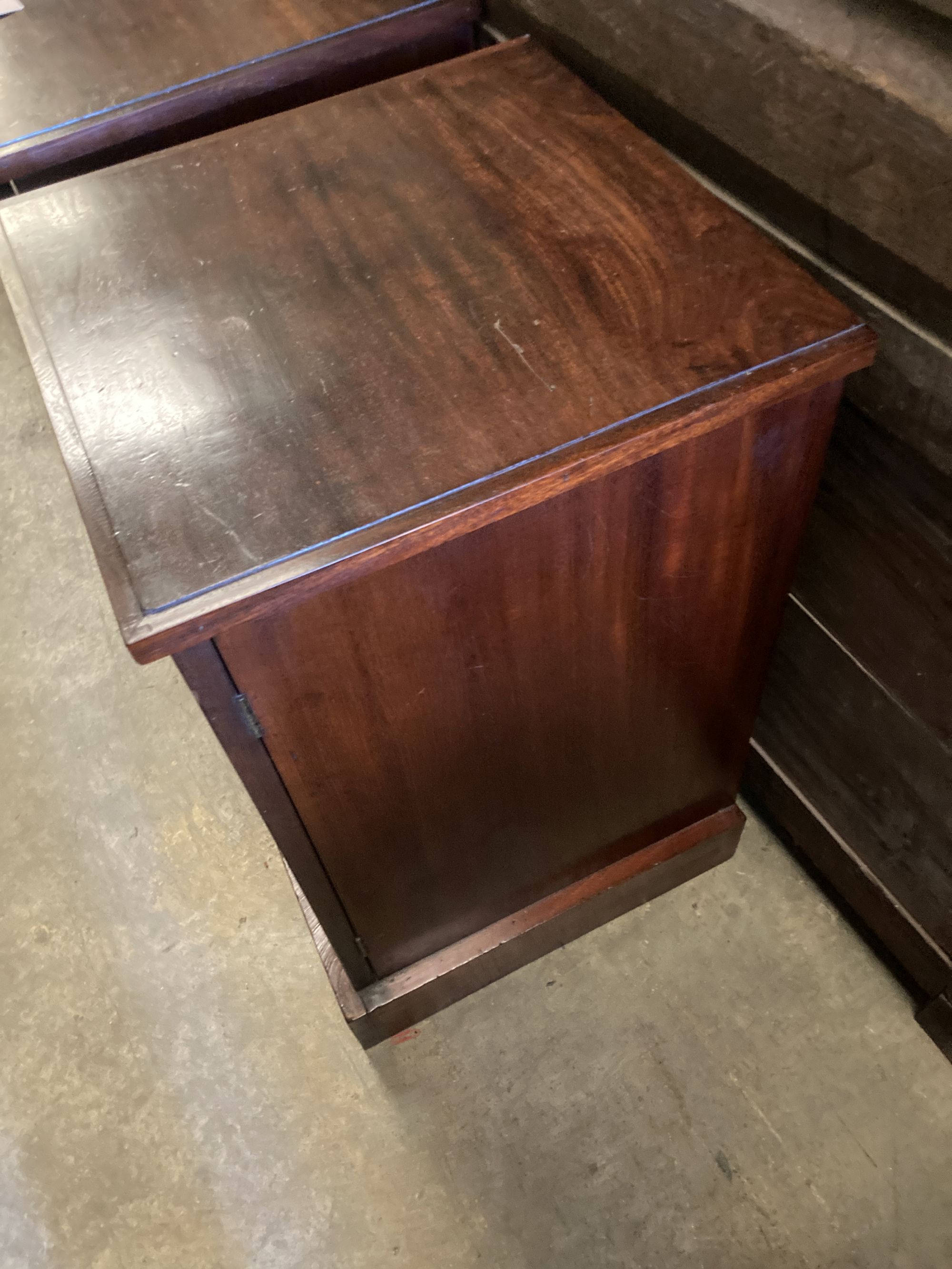 A pair of George III style mahogany pedestal bedside cabinets, width 39cm, depth 39cm, height 65cm